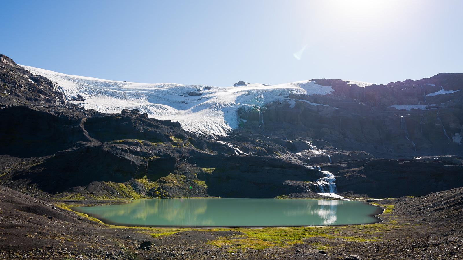 Mountain lagoon in Araucanía